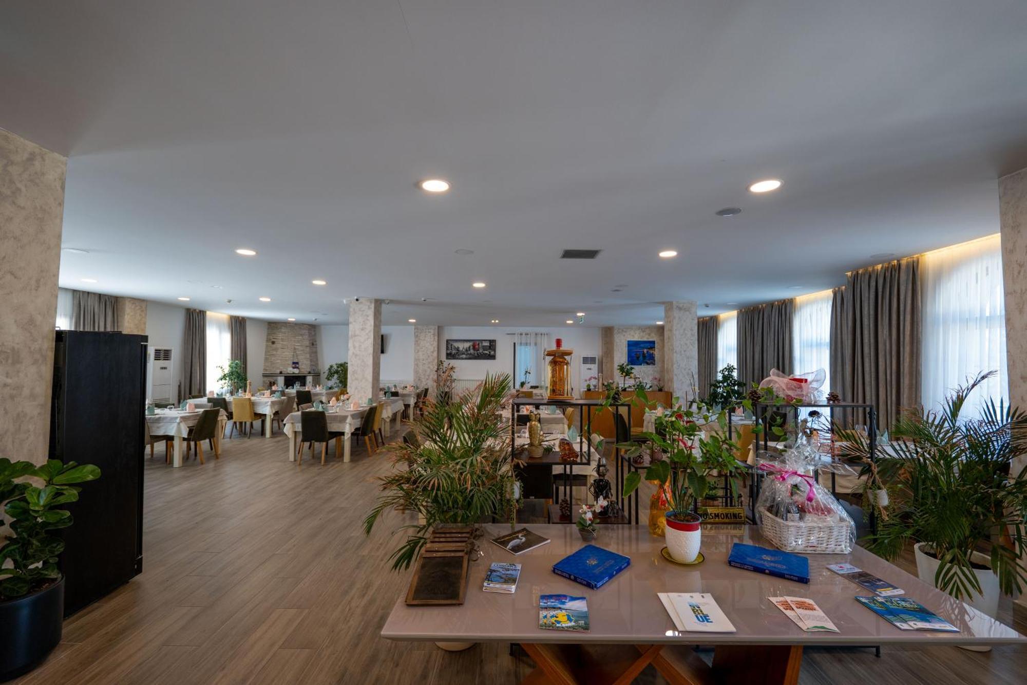 Acros Resort Vlorë Exteriér fotografie