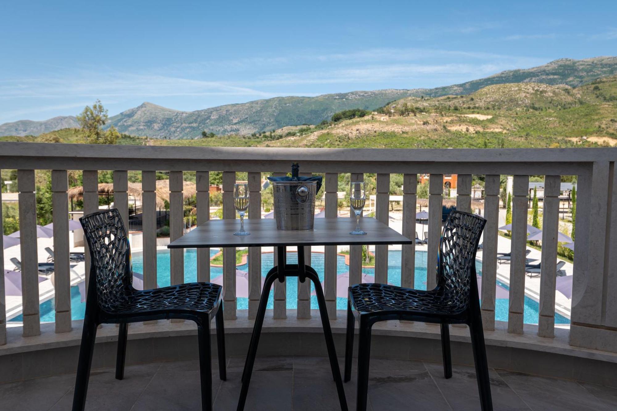 Acros Resort Vlorë Exteriér fotografie